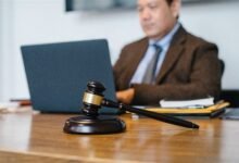 How to Choose the Right Legal Bookkeeping Services for Your Law Firm